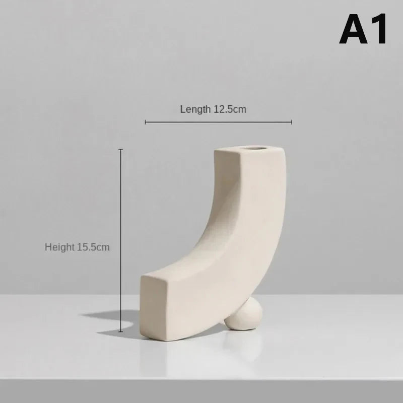 Ceramic Art Vase – Elegant Decorative Accen