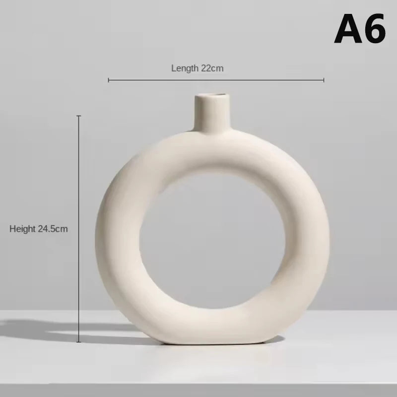 Ceramic Art Vase – Elegant Decorative Accen