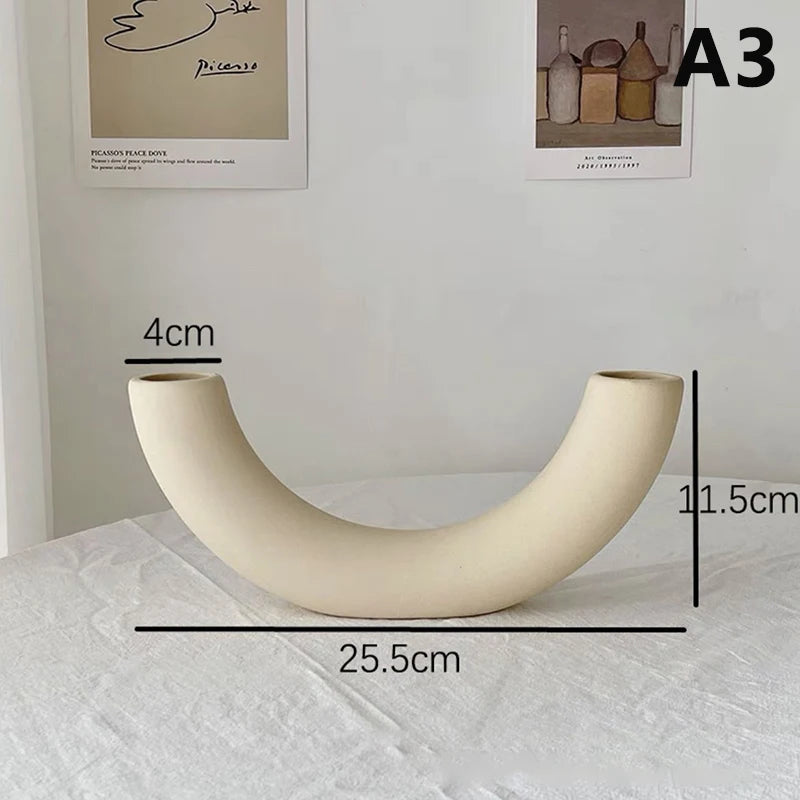 Ceramic Art Vase – Elegant Decorative Accen