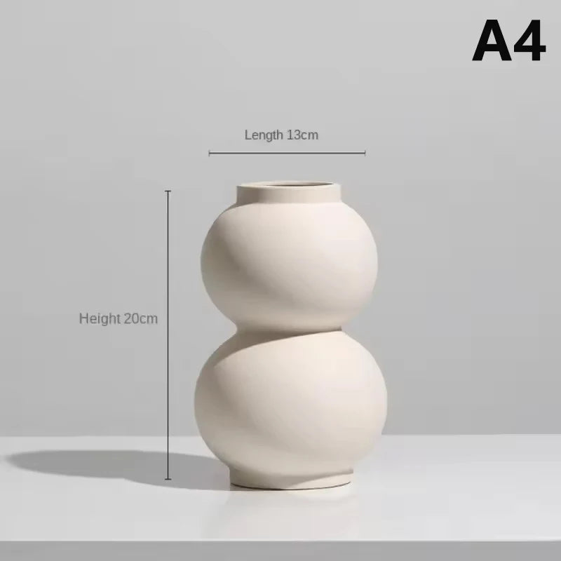 Ceramic Art Vase – Elegant Decorative Accen